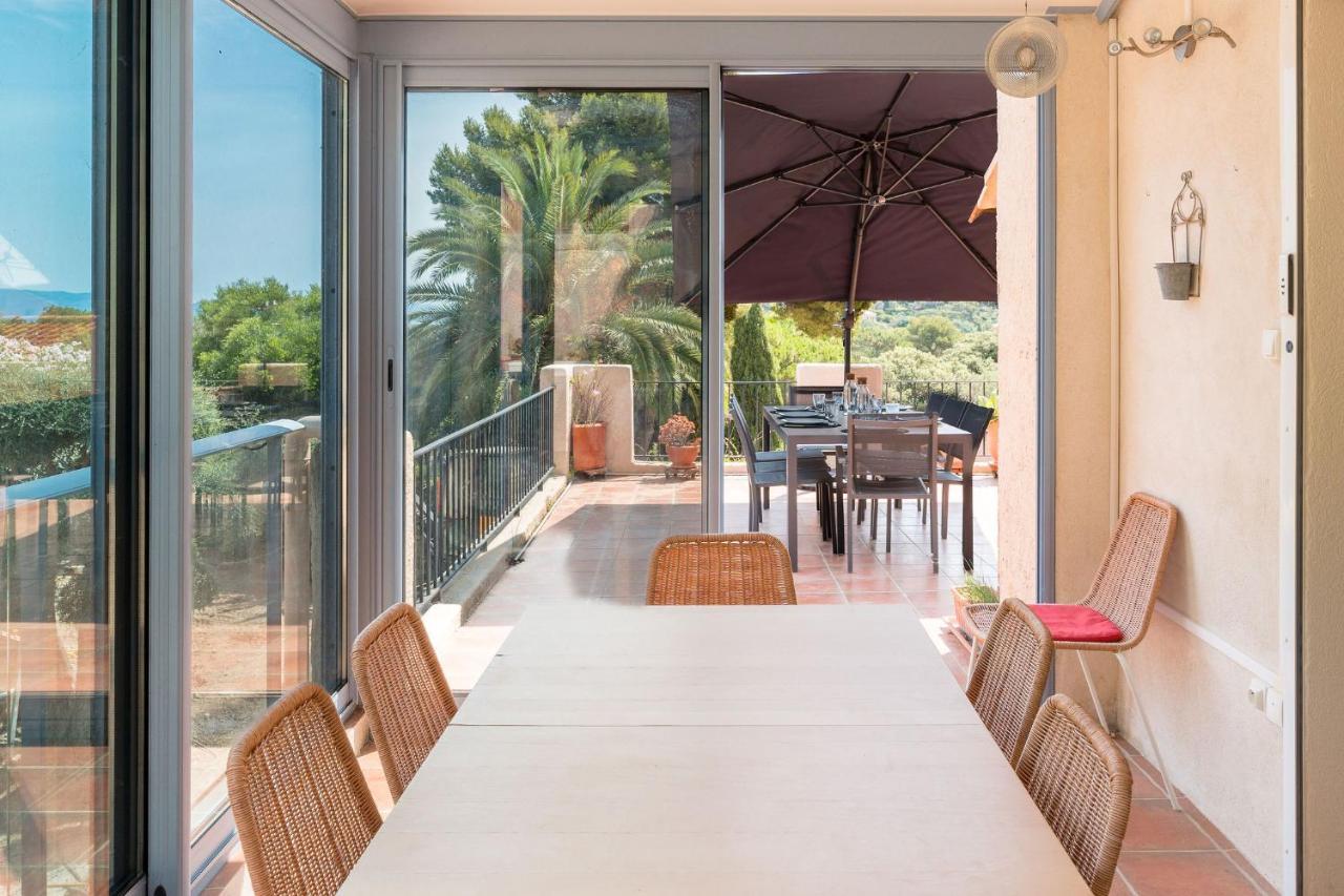 Villa vue mer presqu’île de giens Hyères Extérieur photo