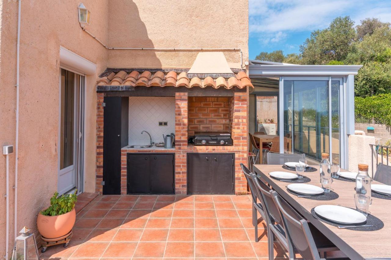 Villa vue mer presqu’île de giens Hyères Extérieur photo